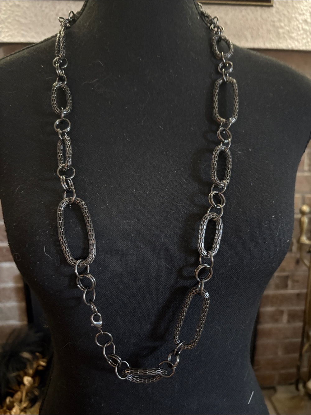 Vintage Black Textured Long Link Necklace - Women Jewelry